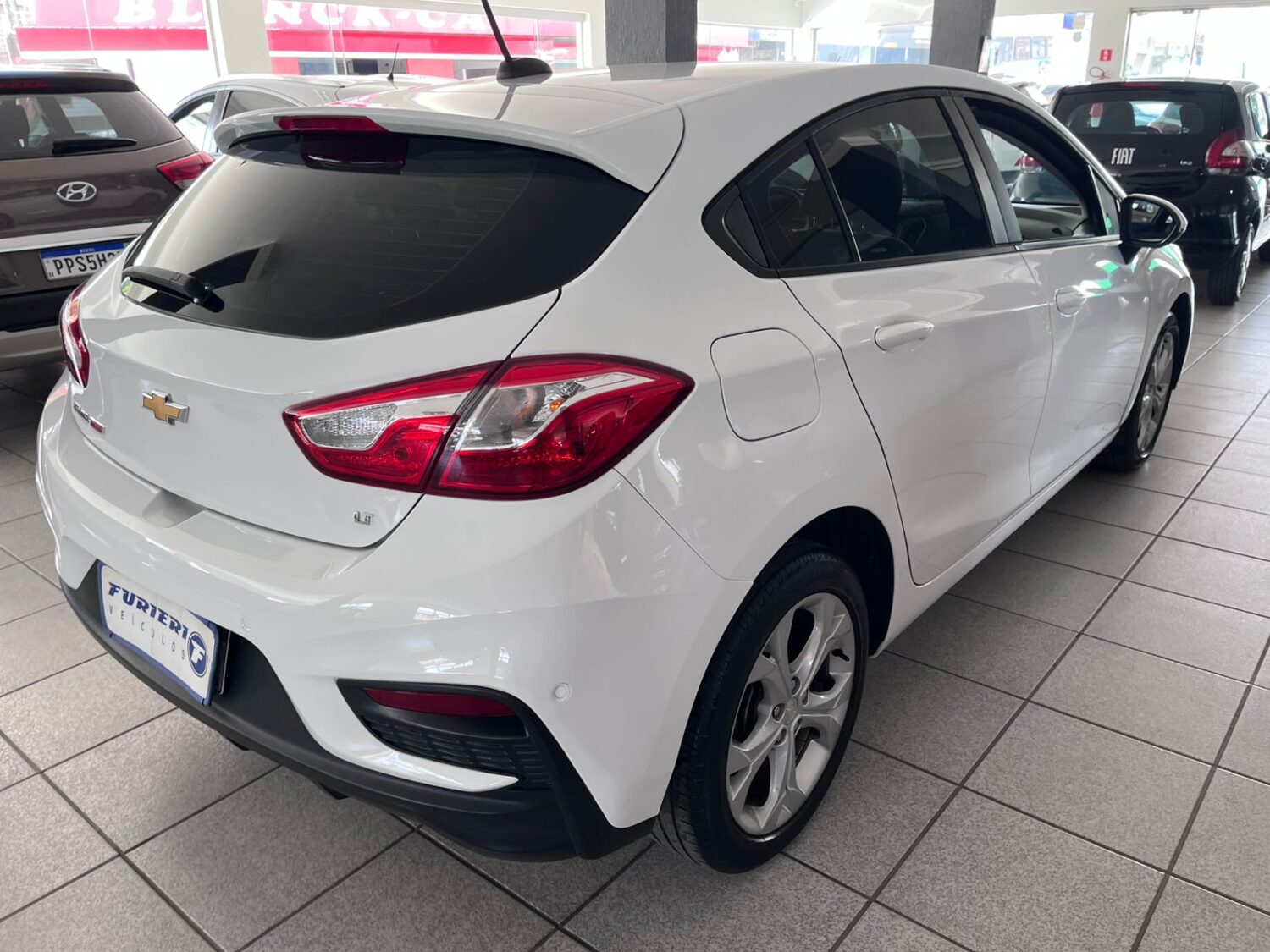 CRUZE (3)