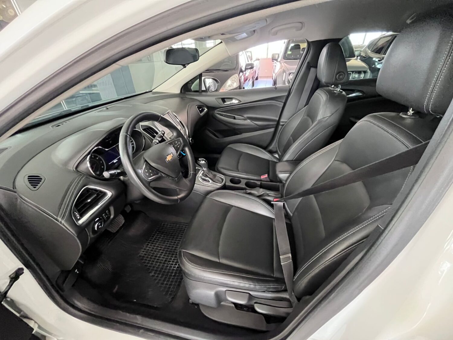CRUZE (4)