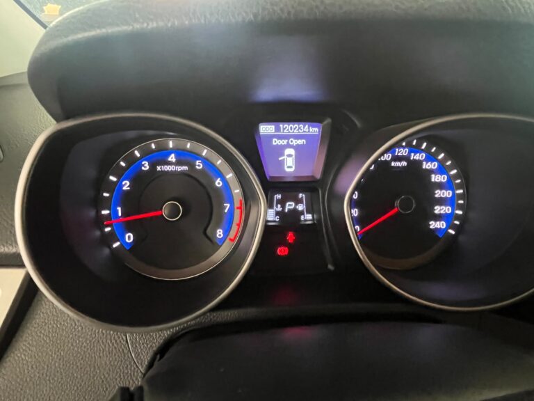 I30 (12)